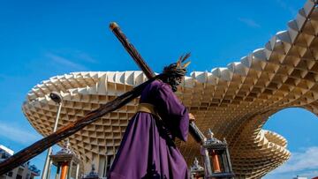 Las procesiones son uno de los elementos más característicos de la Semana Santa en España. Estas son algunas de las más populares y reconocidas.