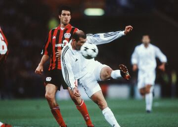 Dos goles en una final del Mundial, otro en la final de la Novena del Madrid y un sin fin de im¨¢genes para la historia con controles imposibles y una elegancia con el bal¨®n en los pies que muy pocos han tenido. Un mago que se ha quedado fuera en un medio del campo en el que Matthaus s¨ª tuvo sitio.