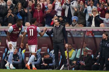 Ollie Watkins y Unai Emery, en el Aston Villa.