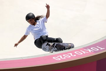 Julia Benedetti se despide de los Juegos Ol¨ªmpicos tras no superar la primera clasificaci¨®n de skateboard. A sus diecis¨¦is a?os, se convierte en la primera espa?ola en competir en ese deporte en Tokio 2020.