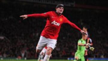 Rooney celebra su primer gol.