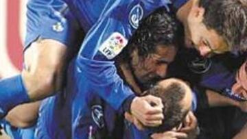 <b>UNA PIÑA. </b>El Getafe se apoya en todas sus bases y los autores de sus goles son una muestra de ello.