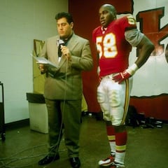 How many Kansas City Chiefs players are in the NFL Hall of Fame?