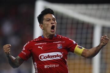 El delantero argentino se convirtió en el máximo goleador histórico del Medellín. 