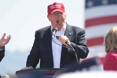 Donald Trump quiere ser readmitido en Facebook