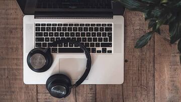 Cómo ver el porcentaje de batería de tus auriculares en tu Mac