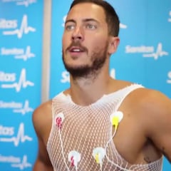 Siempre genera expectación: la primera imagen de Hazard sin camiseta en el reconocimiento