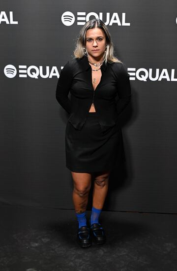 Yoly Saa posa en la alfombra roja de segunda edici¨®n de la gala ben¨¦fica en apoyo a las mujeres en la industria.