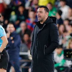 Xavi: “La idea de Eric de mediocentro es de Jordi Cruyff”