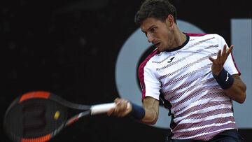 Pablo Carre&ntilde;o Busta en acci&oacute;n ante el dominicano Victor Estrella Burgos.