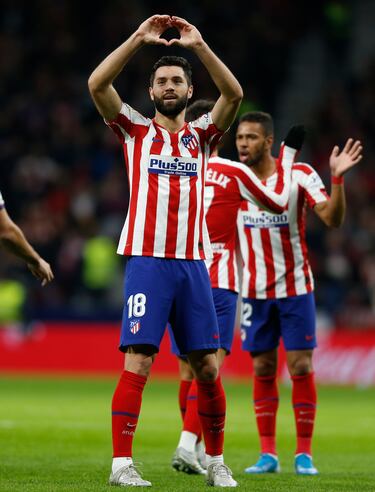 Desembarcó del Oporto en 2019 para sumar a una pareja de centrales formada por Giménez y Savic. Debido a la gran ristra de lesiones del montenegrino terminó jugando 36 partidos en su primera temporada a un gran nivel. Un total de cuatro campañas en el club, no completas, porque puso rumbo al Nottingham Forest en enero de 2023 después de jugar sólo cuatro partidos en la 2022-23. Su rendimiento fue de más a menos.
