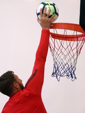 Los colchoneros entrenaron en la Universidad Iberoamericana previo al duelo que sostendrán ante los Diablos en el Estadio Nemesio Diez este martes.