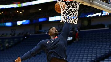 Zion Williamson durante los entrenamientos del equipo.