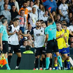 Dos partidos de castigo para Pepelu: baja ante Getafe y Madrid