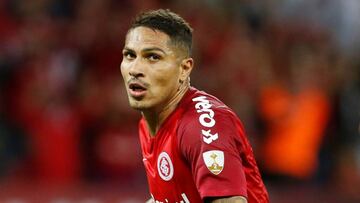 El delantero peruano de Internacional estuvo a punto de abrir el marcador con un testarazo que ya se colaba, de no ser por la gran parada de Paulo Víctor.