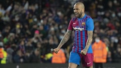 Dani Alves, jugador del FC Barcelona, celebra un gol.