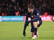Paris Saint-Germain's Spanish midfielder #08 Fabian Ruiz reacts during the French Cup round of 32 football match between between Paris Saint-Germain (PSG) and Paris FC at the Parc des Princes stadium in Paris on January 12, 2026. (Photo by Anne-Christine POUJOULAT / AFP)