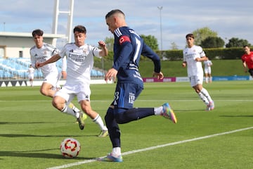 Callej¨®n, en el Di St¨¦fano, durante el Real Madrid Castilla - Marbella.