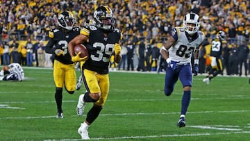 Minkah Fitzpatrick devuelve un fumble a las diagonales y el resto de la defensiva de los Steelers luce como en sus &eacute;pocas de gloria para colocarse con marca ganadora.