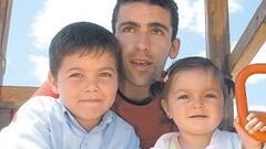 "Caparrós merece ser el técnico del Centenario"