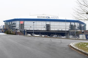 El estadio situado en Geslenkirchen es el lugar donde juega el Schalke 04. Tiene capacidad para 50.000 espectadores.