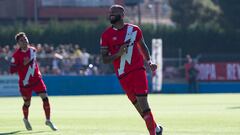 Bebé celebra un gol con el Rayo.