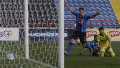 Huachipato aprovechó el error de Garcés para volver a ganar