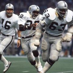 Gene Upshaw, el primer guardia que entró a Salón de la Fama