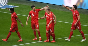 Bayern Múnich goleó al Frankfurt 5-1 y se coronó campeón de la Bundesliga. 