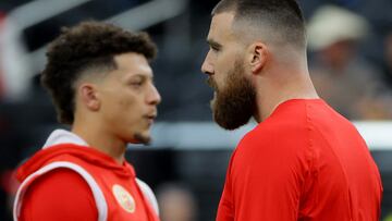 Football - NFL - Super Bowl LVIII - Kansas City Chiefs v San Francisco 49ers - Allegiant Stadium, Las Vegas, Nevada, United States - February 11, 2024 Kansas City Chiefs' Patrick Mahomes and Travis Kelce before the game REUTERS/Brian Snyder