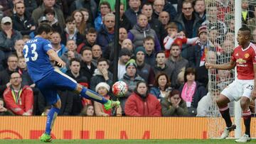 Leonardo Ulloa fue sondeado para jugar por Chile.