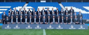 Fila superior (de izquierda a derecha): Edu Frías, Jairo Morillas, Javi Fuego, Óscar Duarte, Pape Diop, Dídac Vilà, Gerard Moreno, Pau López, David López, Leo Baptistao, Naldo Gomes, Marc Roca, Marc Navarro, Diego López. Central: Manolo González, Jaume Bartrés, Albert Martínez, Adrià García, Carles Hernández, Jesús Salvador, Óscar García, Juan Carlos Oliva, Alberto Giráldez, Quique Sánchez Flores, Antonio Díaz, Raúl Tamudo, Toni Borrell, Tommy N’Kono, Miguel Ángel García, Javier Carrión, Carlos Lozano, Albert Torner. Inferior: Jordi Pérez, Hernán Pérez, Esteban Granero, Mario Hermoso, Sergio Sánchez, José Manuel Jurado, Víctor Sánchez, Javi López, José María Calzón, Sergio García, Álvaro Vázquez, Aarón Martín, Óscar Melendo, Pablo Piatti, Sergi Darder, Ángel Inac, Willy Calzón.