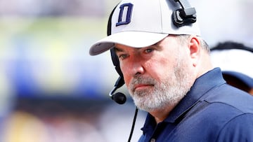 INGLEWOOD, CALIFORNIA - AUGUST 11: Head coach Mike McCarthy of the Dallas Cowboys in the second half during a preseason game against the Los Angeles Rams at SoFi Stadium on August 11, 2024 in Inglewood, California. Ronald Martinez/Getty Images/AFP (Photo by RONALD MARTINEZ / GETTY IMAGES NORTH AMERICA / Getty Images via AFP)