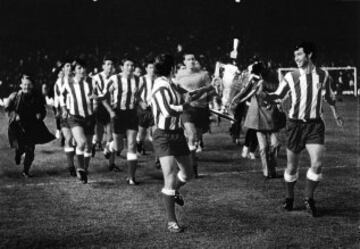 Celebración en el Manzanares como campeones de Liga.