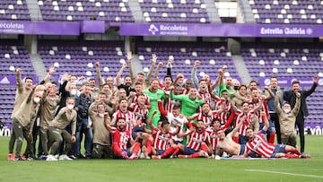 VALLADOLID, SPAIN - MAY 22: Atletico de Madrid players celebrate winning the La Liga Santander title after victory in the La Liga Santander match between Real Valladolid CF and Atletico de Madrid at Estadio Municipal Jose Zorrilla on May 22, 2021 in Valla