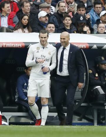 Bale con Zidane antes del cambio. 
