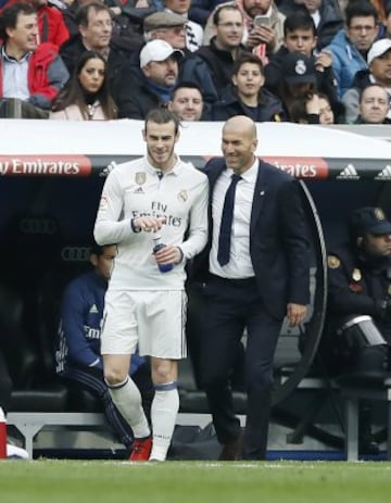 Bale con Zidane antes del cambio. 