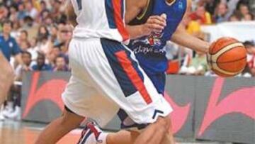 Calderón intenta zafarse de su defensor