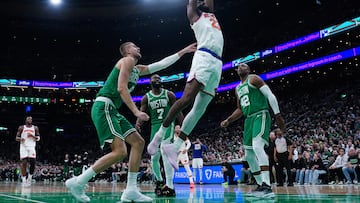 Both Eastern conference games have seen the Knicks and Pacers take 2-0 leads over the Celtics and Cavs respectively.