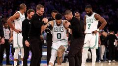 Tatum se rompe a la par que lo hacen los Celtics