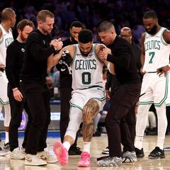 Tatum se rompe a la par que lo hacen los Celtics