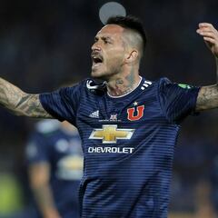 Ronald Fuentes confirma las salidas de Pinilla y Araos