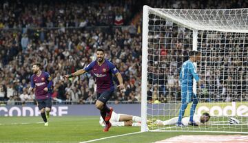 Gol 0-2 ¡¡VARANE MARCA EN PROPIA PUERTA!! ¡Buen balón de Semedo a la espalda de la defensa para Dembélé, se interna en el área y el central, en el segundo palo, se acaba metiendo el balón en su meta en su intento de despeje ante Suárez!