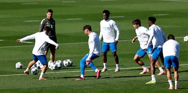 Xabi inaugura su búnker