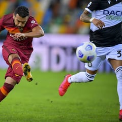 Pedro marca y gana con la Roma