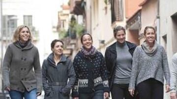 <b>REIVINDICATIVAS. </b>Lourdes Domínguez, María José Martínez, Nuria Llagostera, Silvia Soler, Garbiñe Muguruza, Laura Pous y Carla Suárez protestaron contra Escañuela.