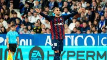 Aketxe dio la victoria el Eibar en La Romareda