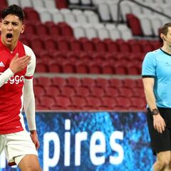 Marco van Basten criticó el rendimiento de Edson Álvarez en el Ajax
