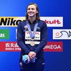 Ledecky, más de oro que Phelps