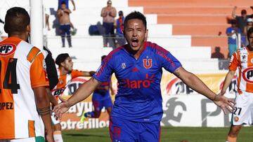 Canales y su último festejo con la camiseta azul: fue el 28 de febrero ante Cobresal (4-1).